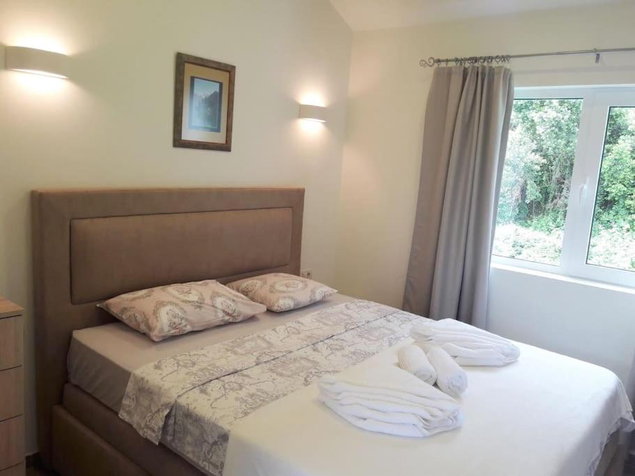 2Br Apartment With Pool Kotor Exterior photo